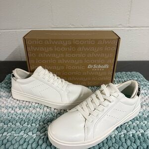 NEW! Women’s Dr. Scholl's “Wink Lace”Sneakers